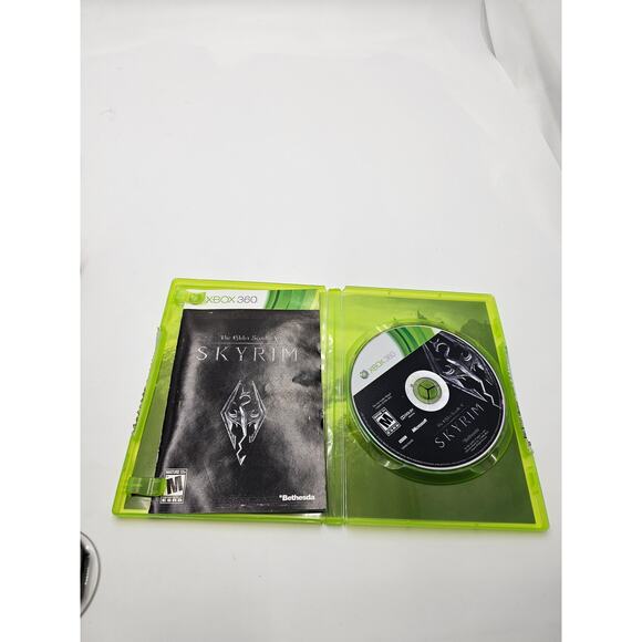 The Elder Scrolls V: Skyrim (Microsoft Xbox 360, 2011) Tested, CIB, Manual - Picture 3 of 3